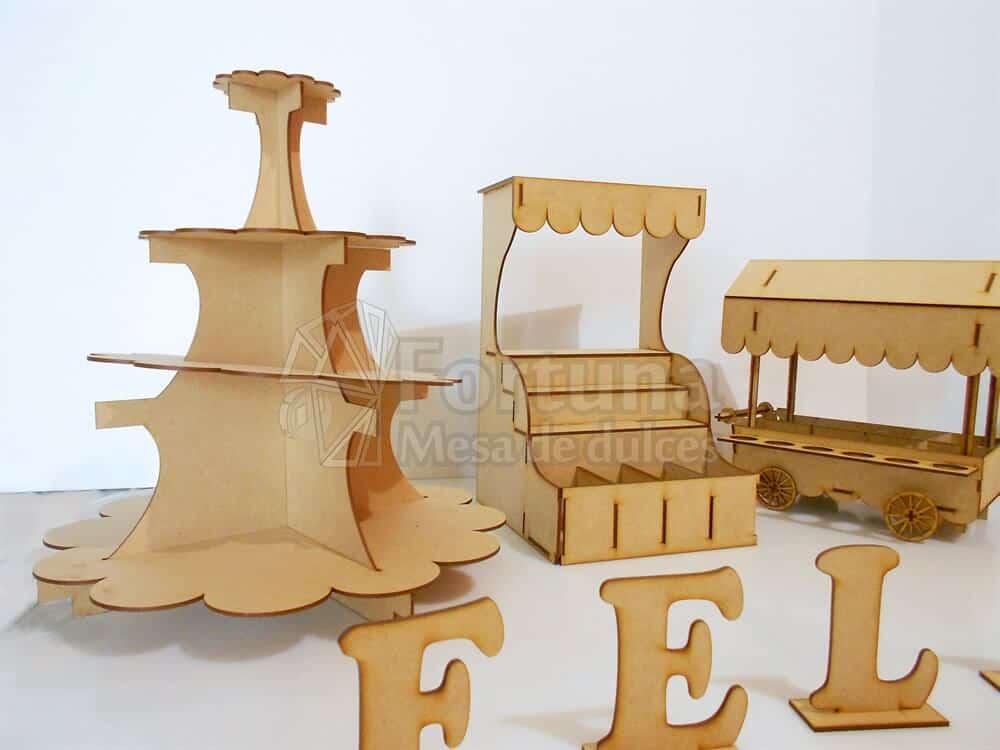 Base para cupcakes en mesa de postres